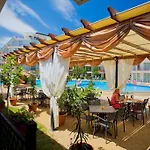 Sun Village Complex Sluneční pobřeží