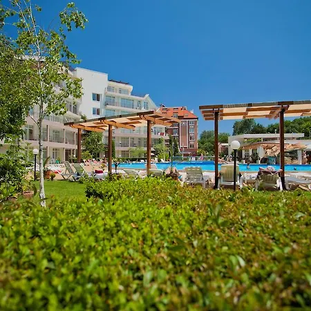 Sun Village Complex Apartmanhotel Napospart