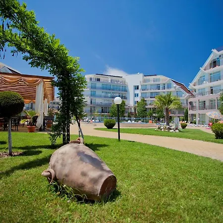 Sun Village Complex Apartmanhotel Napospart