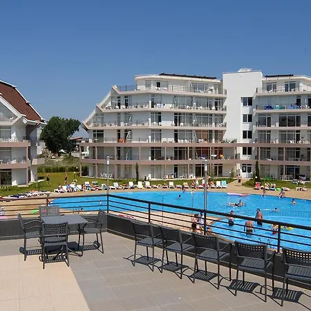 Sun Village Complex 4* Napospart